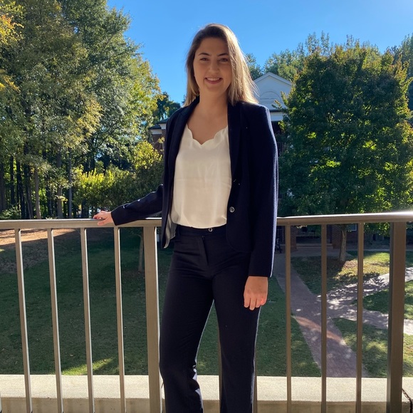 Meet your Posher, Cadie - Picture 3 of 3